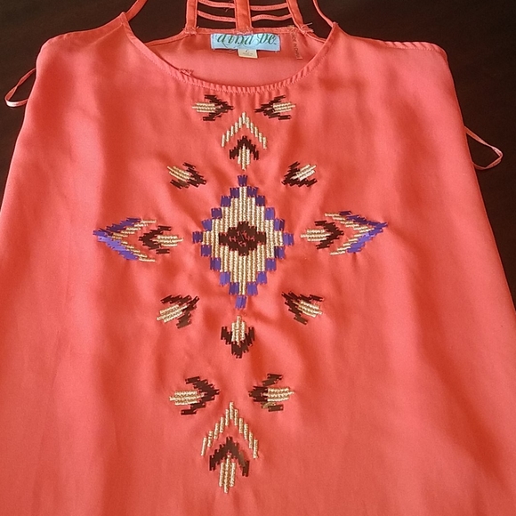 Tank Top - Picture 3 of 4